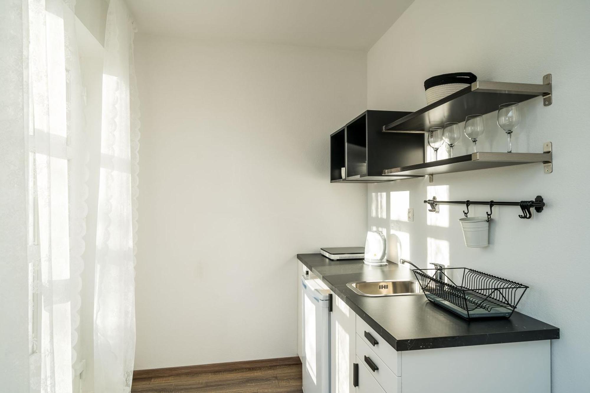 Residence & Pool Villa Schwarz Suites ซัฟทัท ห้อง รูปภาพ
